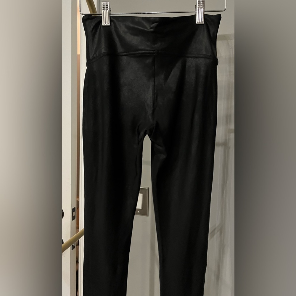 SPANX FAUX LEATHER LEGGINGS - Picture 6 of 7